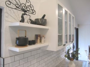 Chapel Hill Shaker Kitchen with Floating Shelves
