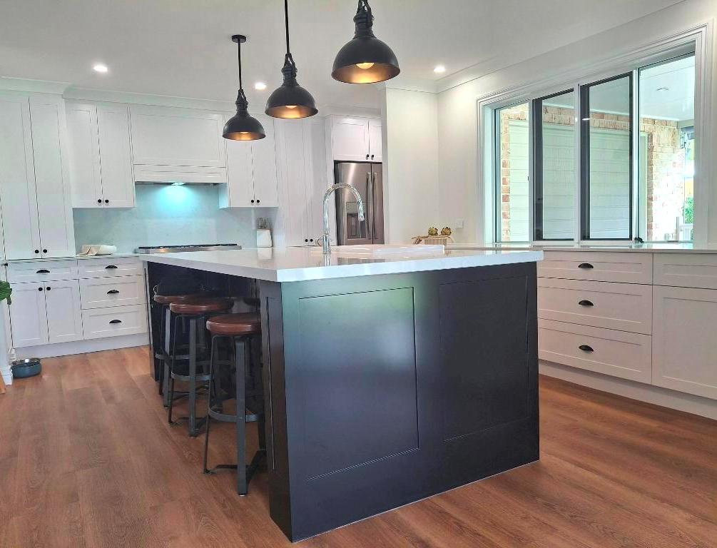 BrisbaneKitchenDesign ManlyWest 2 Tone Shaker Kitchen
